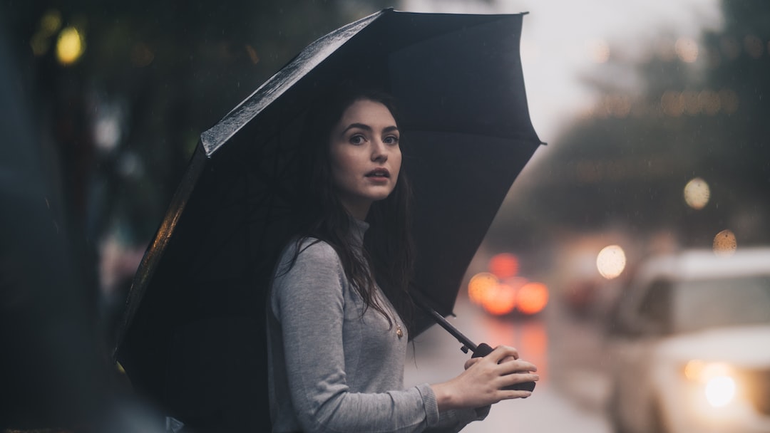 Parasol reklamowy jako element kampanii reklamowej - czy warto?