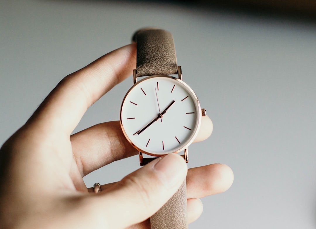 Zegarek reklamowy na rękę jako promocja firmy