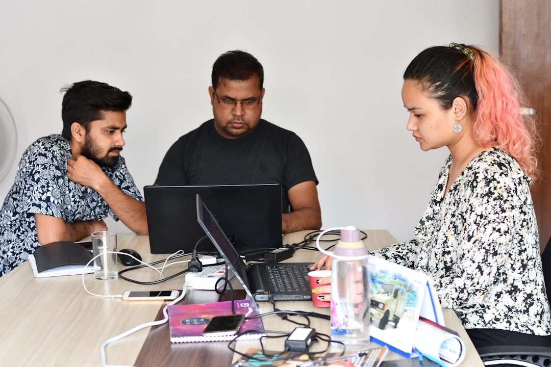 Gadżety reklamowe w formie poduszek z logo firmy