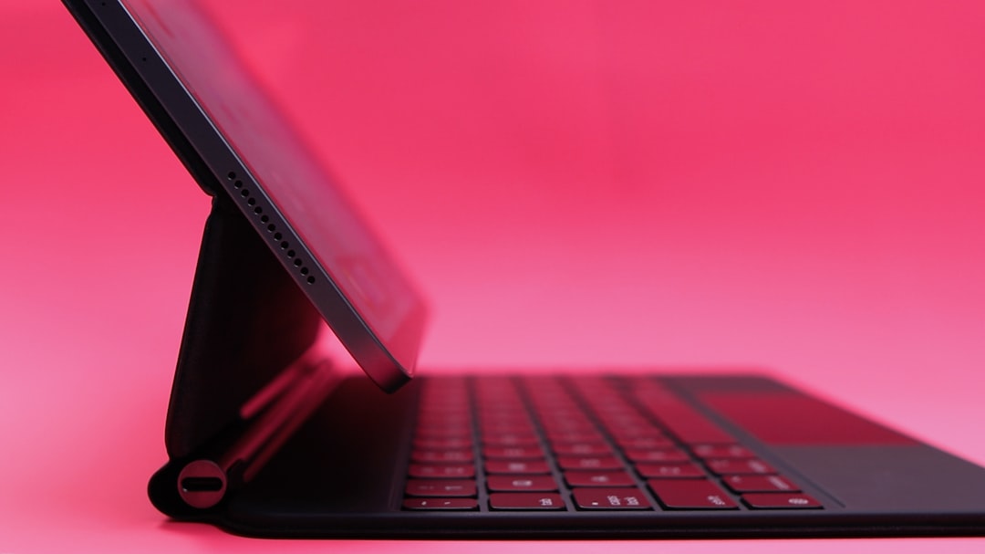 Nowoczesne gadżety reklamowe używane do przyciągania klientów w lokalnym biznesie